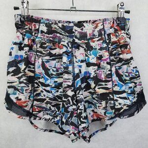 Lululemon Hotty Hot Short II 4" Inseam Sz 6 Culture Clash Multi Black Prt W7AJUT